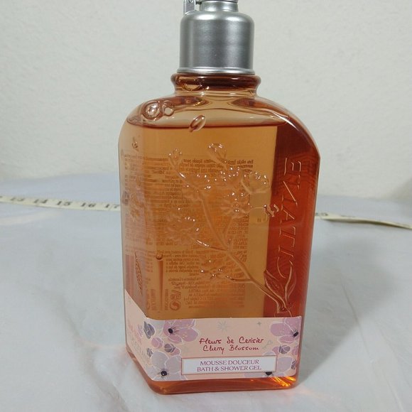 L'Occitane Cherry Blossom Fleurs de Cerisier bath & Shower Gel 250ml *NEW* - Picture 1 of 4